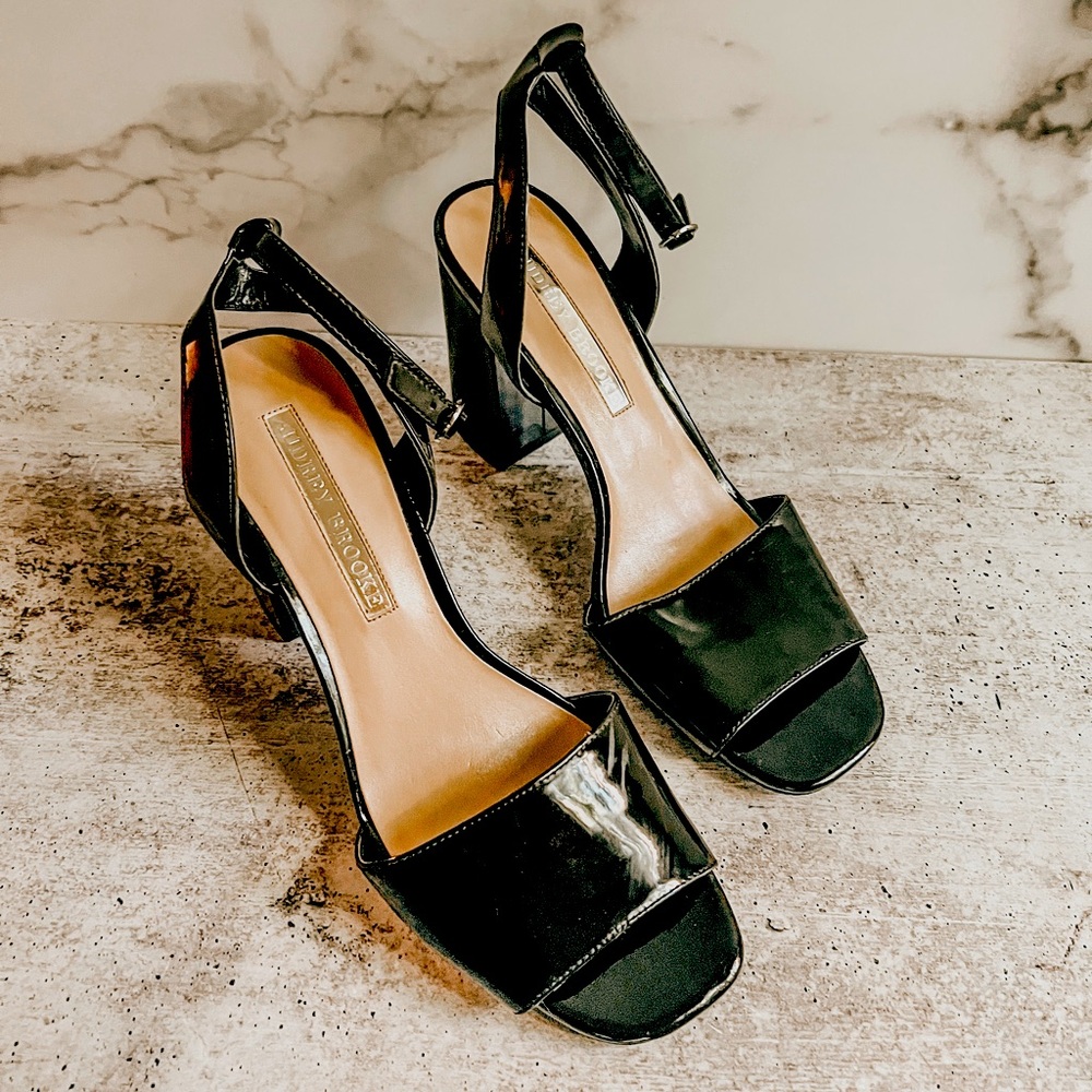 Audrey Brooke High Heel, Black